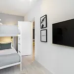 Whome Lisbon's Kept Secret: 2-bed W/ac & Patio Apartament