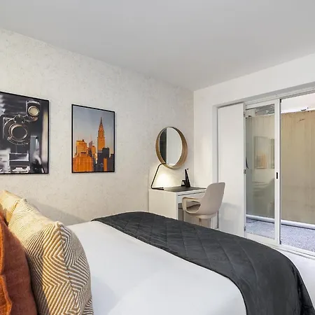 Whome Lisbon's Kept Secret: 2-bed W/ac & Patio شقة